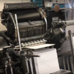 Lire la suite à propos de l’article [VIDEO] Numérotation typo sur platine T Heidelberg – Sirio Pearl 700gr/m2