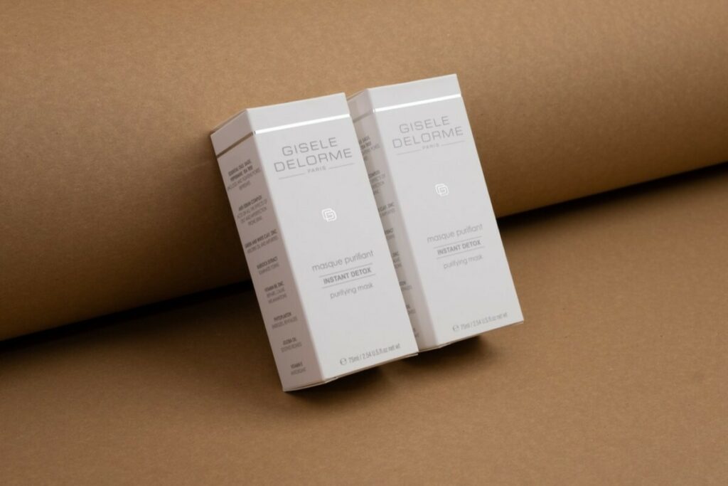 Packaging Cosmétique Masque Purifiant – Pantone Gris 431C – Pelliculage Soft touch – Dorure à chaud argent brillante et découpe.à la forme