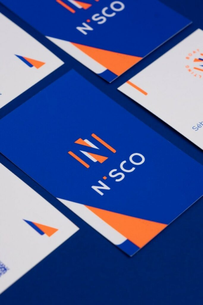 Cartes de visite Pantone Fluo Orange 804C et Bleu Reflex et QR code – couché mat 350gr/m2