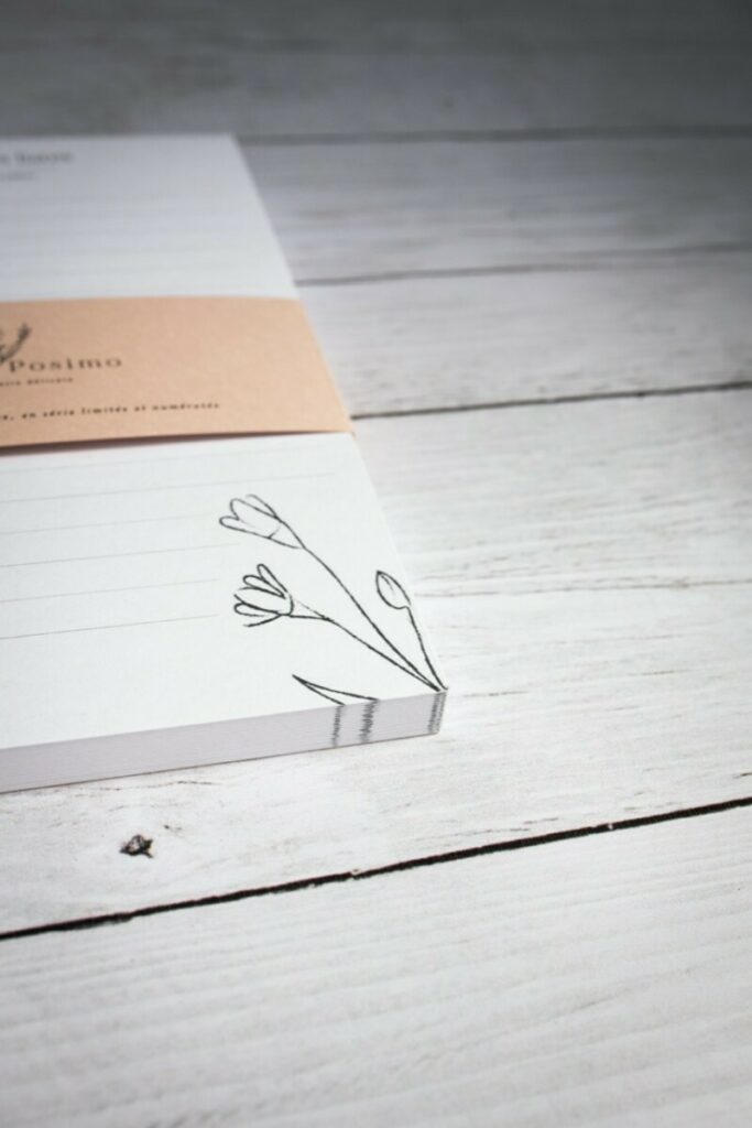 Bloc Notes Illustratrice Nature sur papier 100% recyclé avec bandeau – Woodstock Cipria 260gr/m2