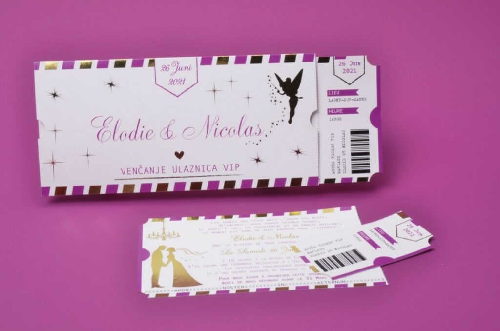 Pochette faire-part de mariage fée Clochette avec billet et coupon détachable – Violet et Or – Dorure numérique OR – Couché mat 350gr/m2