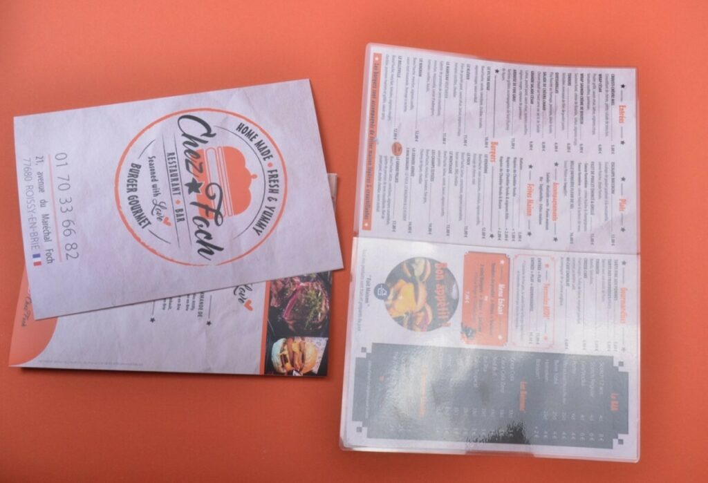 Carte de restaurant Burger gourmet avec plastification 80 microns et pliage