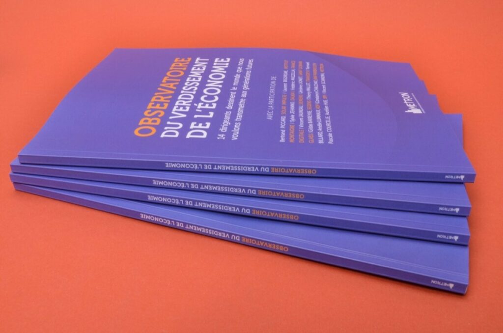 Livre rapport d’entreprise avec reliure dos carré collé – Olin 120gr/m2 extra blanc – Couverture avec pelliculage mat