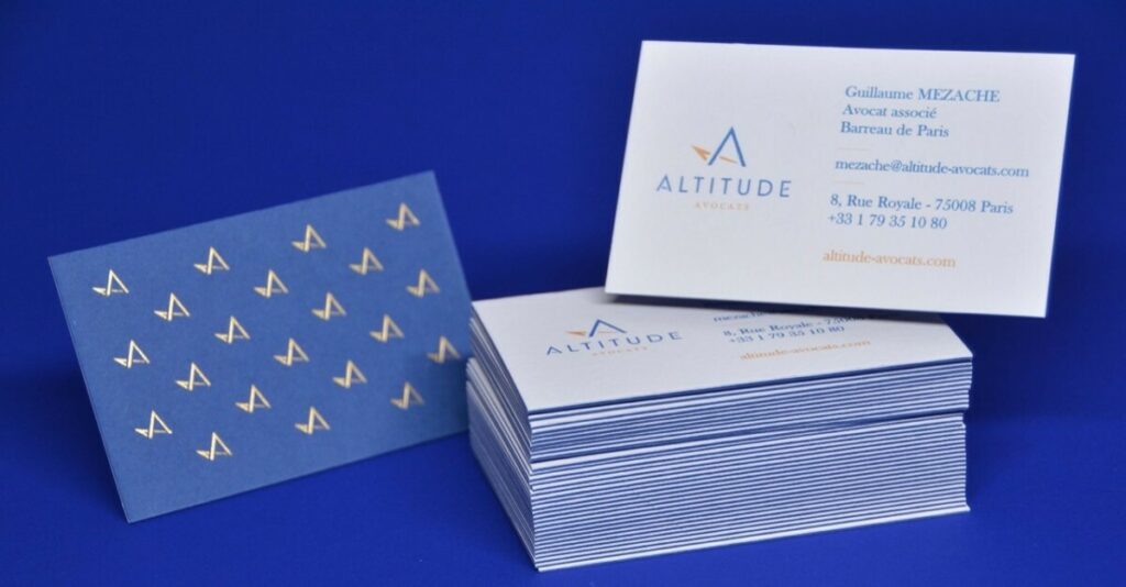 Carte de visite avocat contre collage duplex 700gr et marquage à chaud Or Mat Kurz 428 – Colorplan Sapphire et Whitefrost
