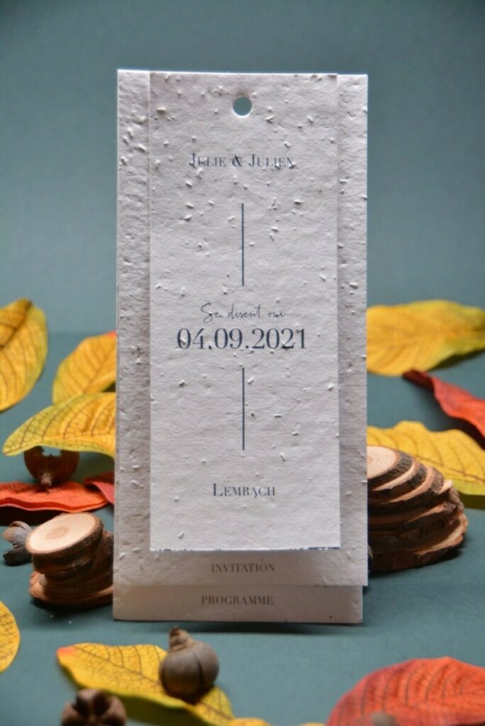 Faire-part de mariage 3 feuillets sur papier ensemencé fleurs sauvages 250gr/m2