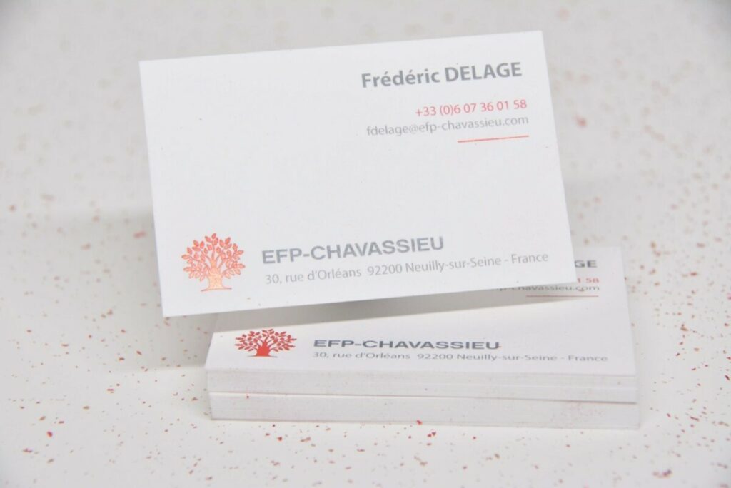 Cartes professionnelles pour papetier – Marquage à  Chaud Rouge Métal 6056 et Pantone gris 424 – Lessebo Design 350gr/m2