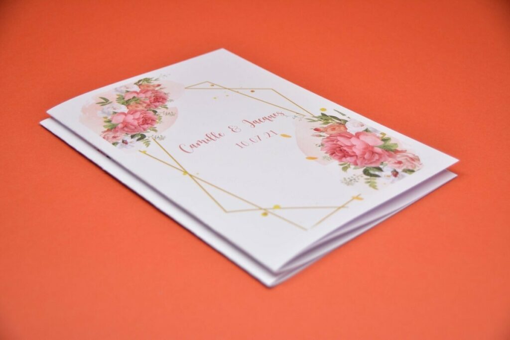 Livret de messe cérémonie de mariage fleuri avec reliure 2 pics métal
