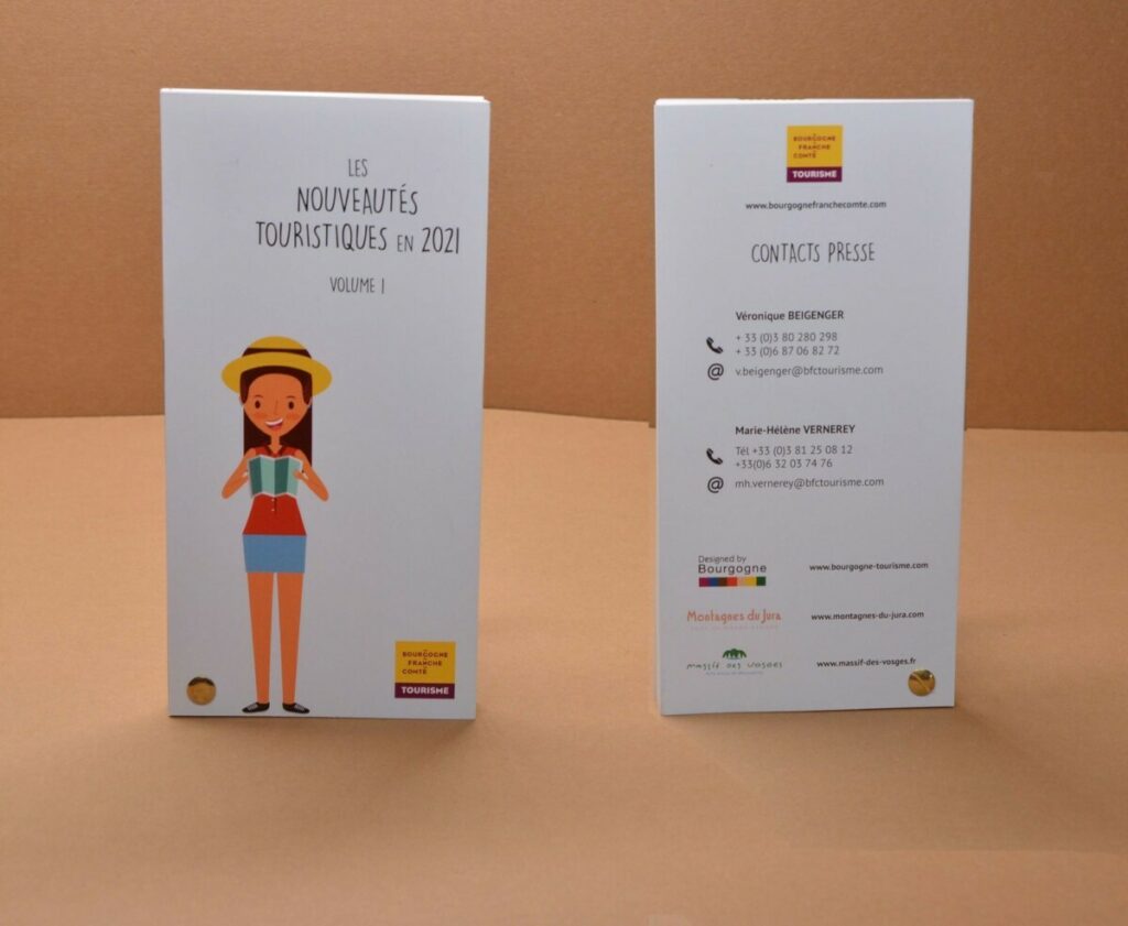 Guide touristique nuancier avec reliure par vis – couché mat 250gr/m2