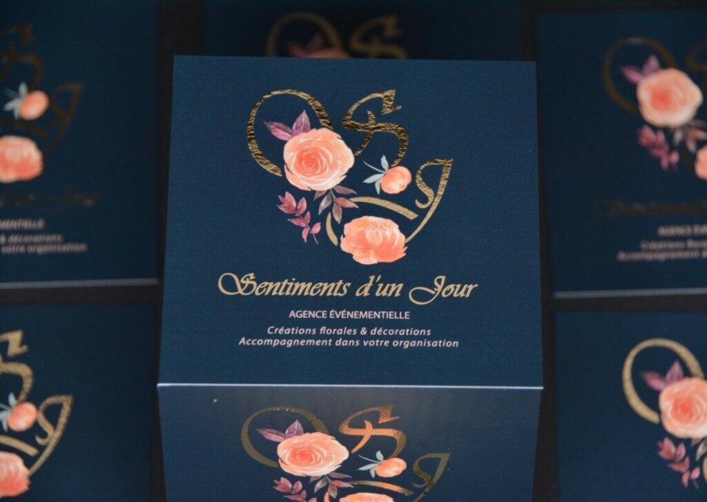 Cartes de visite carrées pour agence évènementielle – Pelliculage mat et Dorure numérique OR – Couché mat 350gr/m2