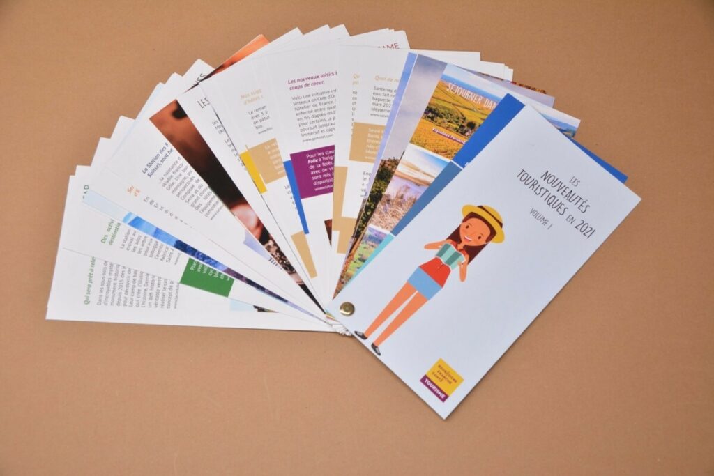 Guide touristique nuancier avec reliure par vis – couché mat 250gr/m2