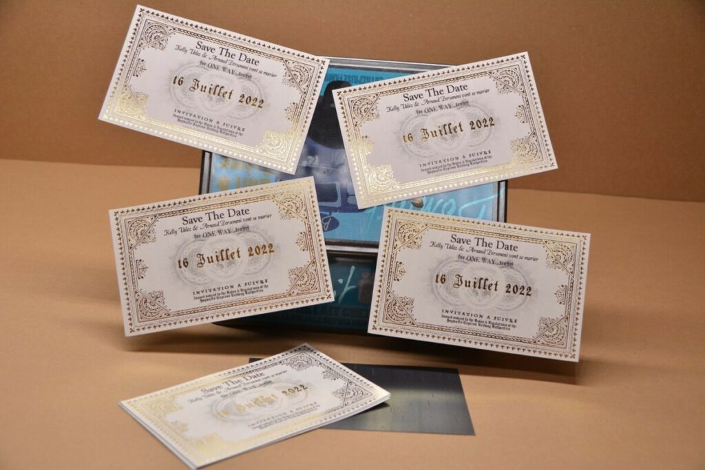 Save the date magnétique thème Harry Potter billet de train quai 9 3/4 – Marquage à chaud Or brillant