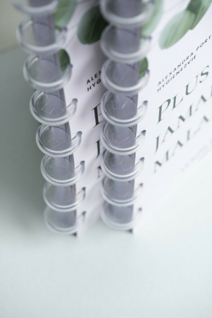 Livre guide Naturo Santé naturelle format A5 avec reliure en T champignon avec disques transparents – pages interchangeables –  Couverture en pelliculage mat