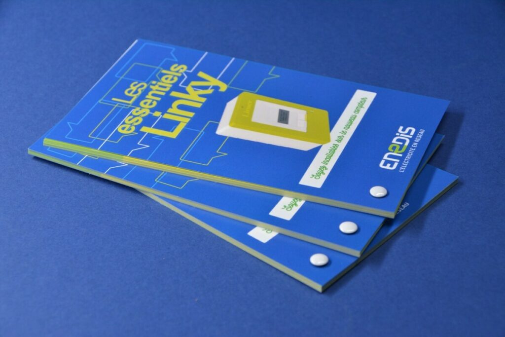 Nuancier pour notice technique Linky avec reliure rivet blanc et papier indéchirable – Synaps 230gr/m2