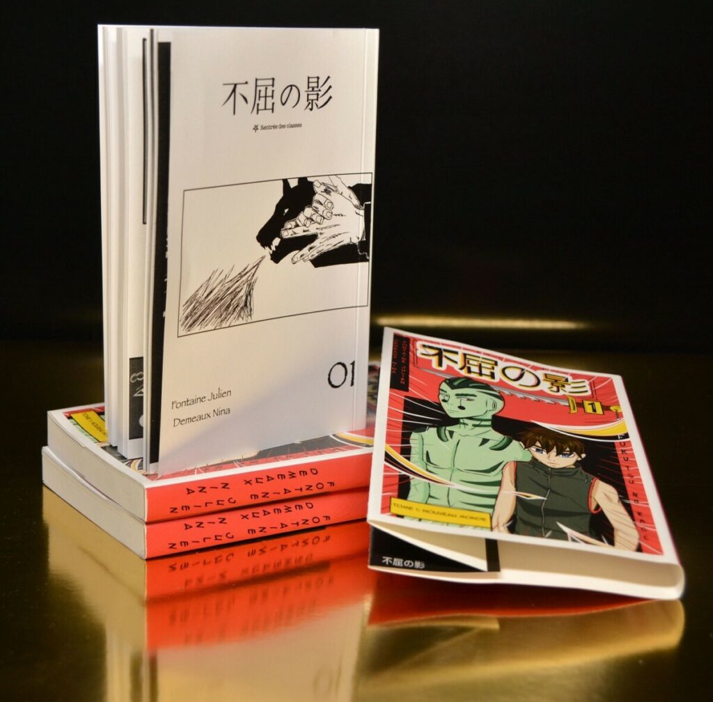 Projet de fin d’étude design – Impression Manga sur mesure – reliure à droite et sur-couverture sur couché brillant 135gr/m2