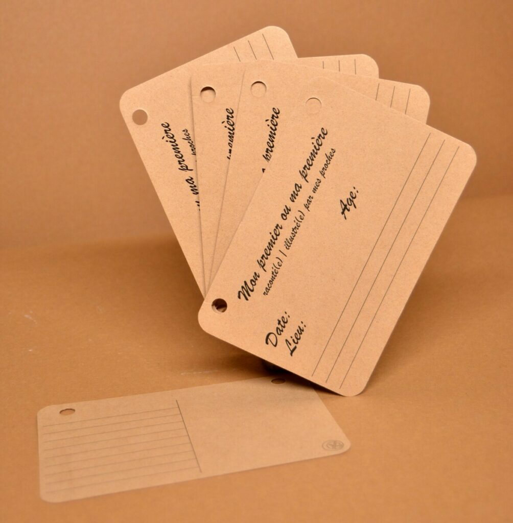 Carte recette Naturopathe – Impression noir numérique Cocoa shell 300gr/m2 – 4 angles arrondis 9mm – 2 trous 7mm