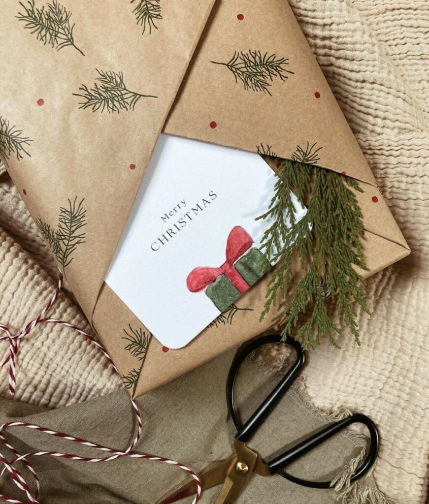 Cartes Messages Joyeux Noel sur papier de création – Création  pack 350gr/m2  – Colorplan midgreen impression blanche et découpe arrondie