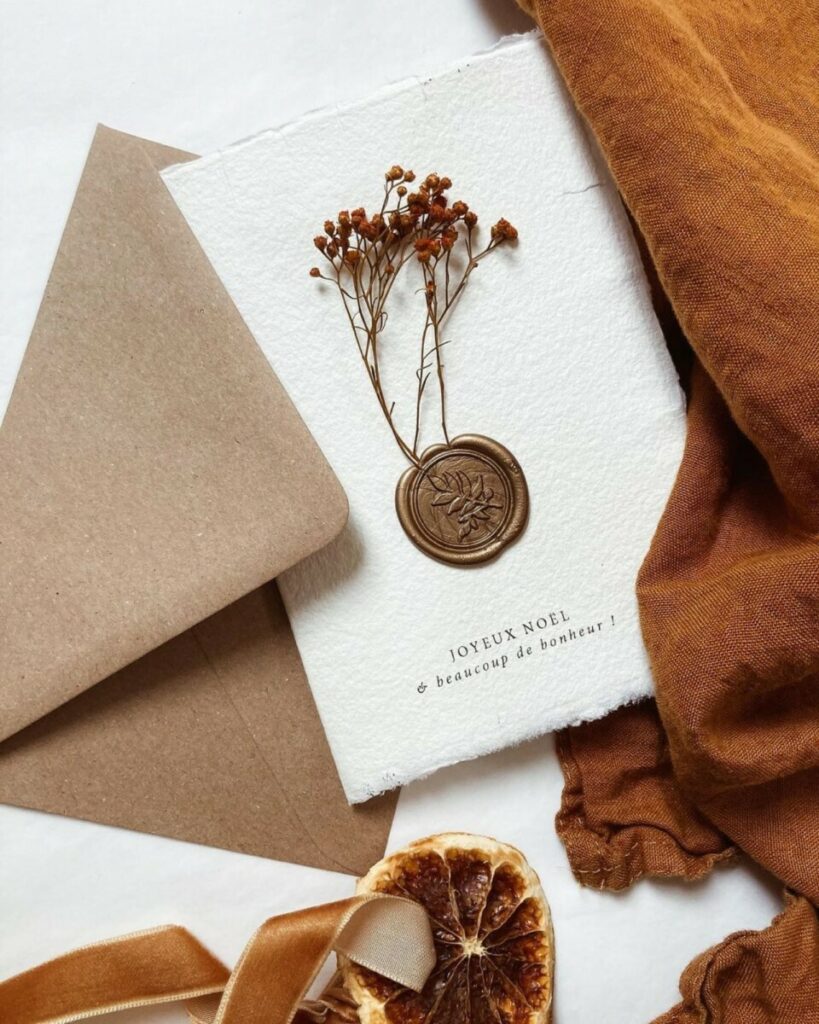 Carte message sur papier coton artisanal bords frangés avec cachet de cire