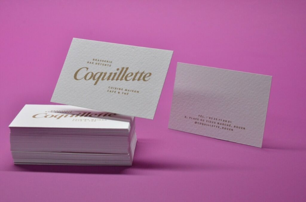 Cartes de Visite restaurant Coquillettes – Papier texturé Tintoretto Gesso 300gr/m2 – Impression Pantone OR872
