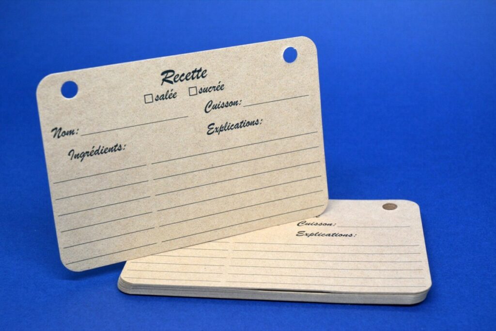 Carte de recette maison pour classeur – Impression noir sur papier Kraft Cocoa Shell 300gr/m2 – 4 Angles arrondis 9mm – 2 trous