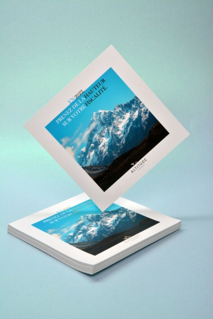 Carte de voeux montagnes carrée en dorure numérique or pour Avocat – Couché Mat 350gr/m2 – Pelliculage Mat