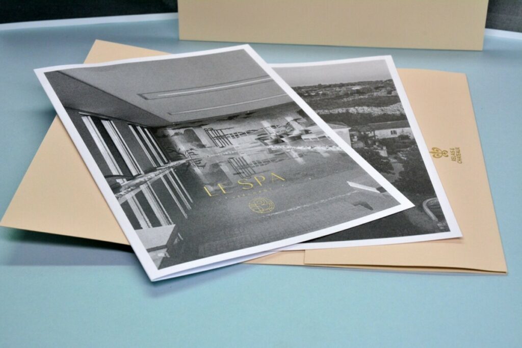 Bon cadeau en dorure pour Hôtel 5 étoiles – Olin Regular pur blanc 300gr – Marquage Or mat 429