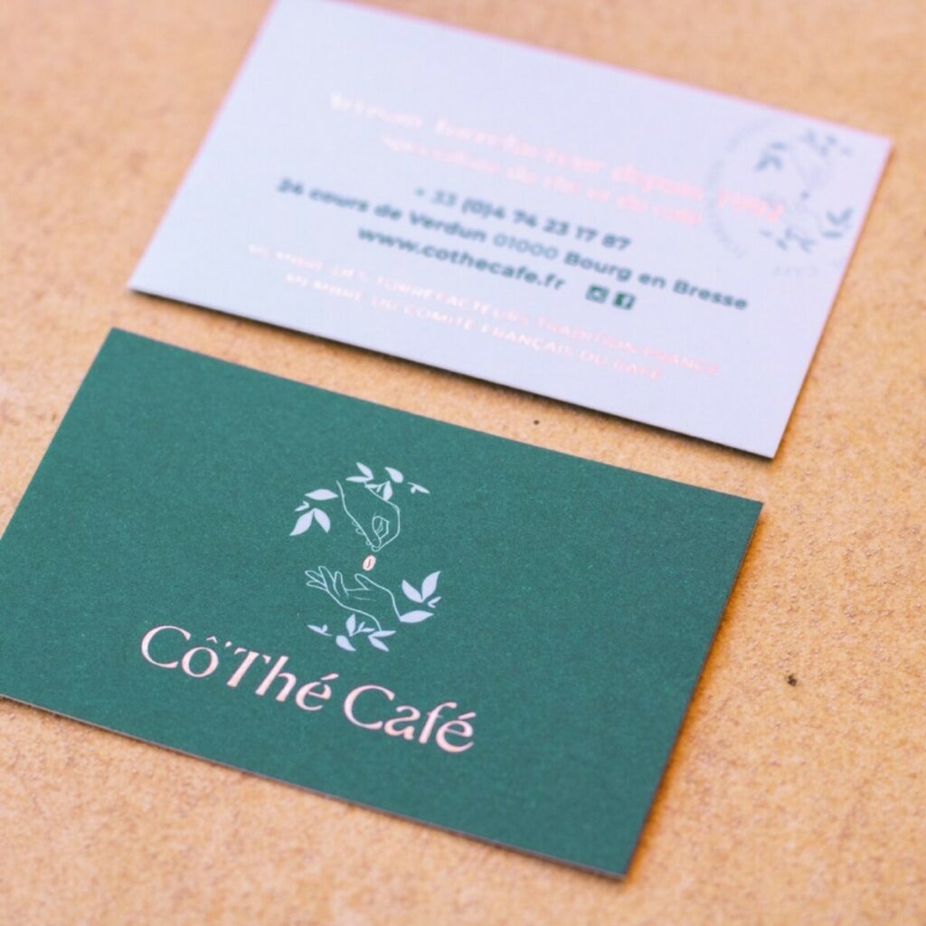 Carte de visite pour Artisan Torréfacteur – Impression Pantone Vert 1 couleur – Marquage à chaud or rose 355 – Century Cotton White 350gr/m2