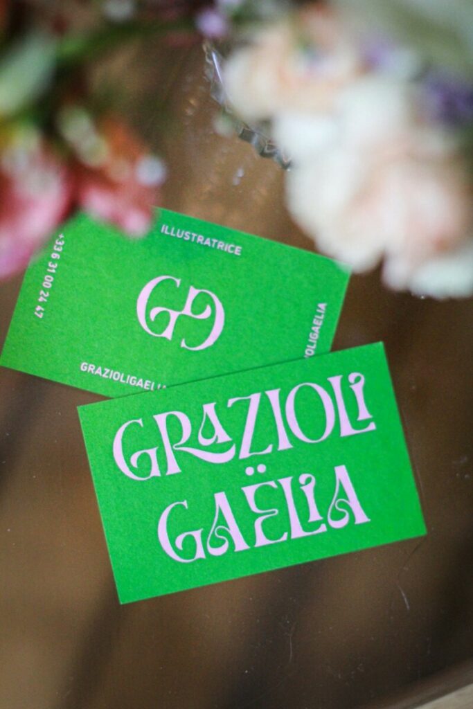 Cartes de visite artiste papier recyclé vert et Marquage à chaud Foilco Rose 657 Sugar Pink – Extract Cactus 380gr/m2