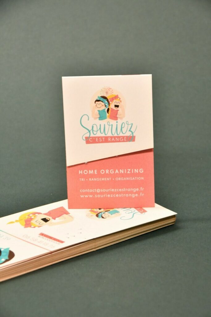 Cartes de visites marque page originales pour home organizer – pli et découpe en biseaux – Olin Regular