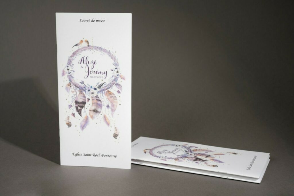 Livret de Messe mariage dreamcatcher format 10x21cm portrait – reliure 2 piqures métal – Attrape rêves – olin regular extra blanc