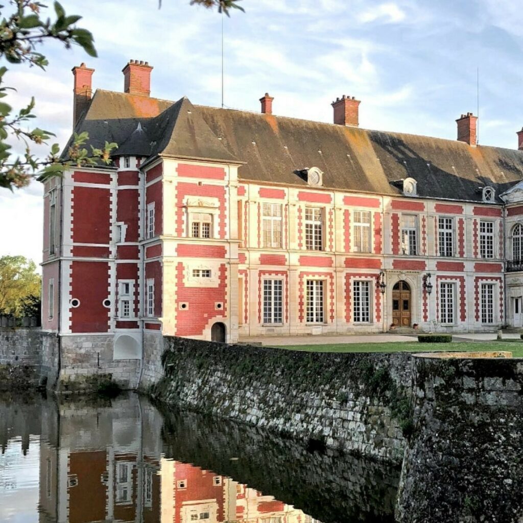 Faire-part de mariage dessin de château avec découpe laser – Old mill premium white – Coupon brunch colorplan Rust impression blanche numérique