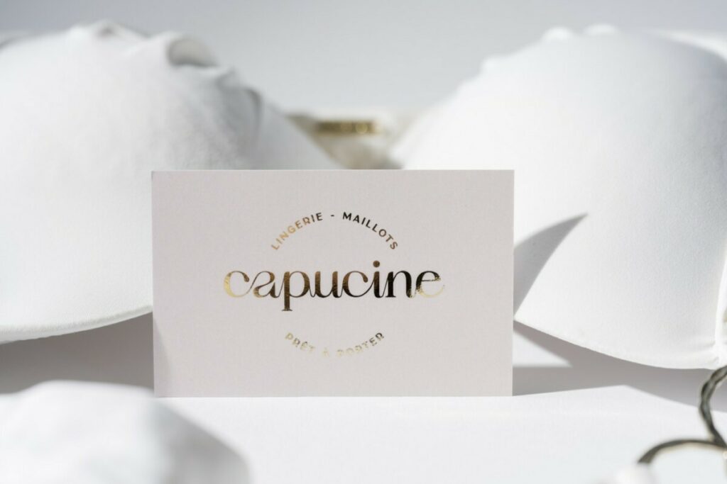 Cartes de visite pret à porter lingerie – Dorure numérique Or sur fond nude – pelliculage mat