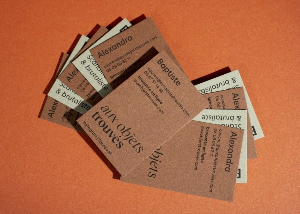 Cartes de visite pour brocanteur – Impression noir sur papier recyclé vert et Terracotta – Materica Terra rossa et Verdigris 360g