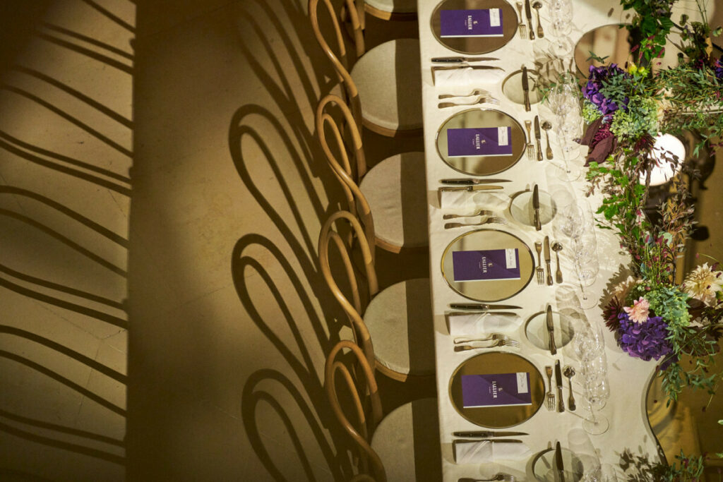 Menu Miroir pour soirée de gala – Impression Pantone et marquage à chaud Or Mat – Colorplan Pristine white 270g