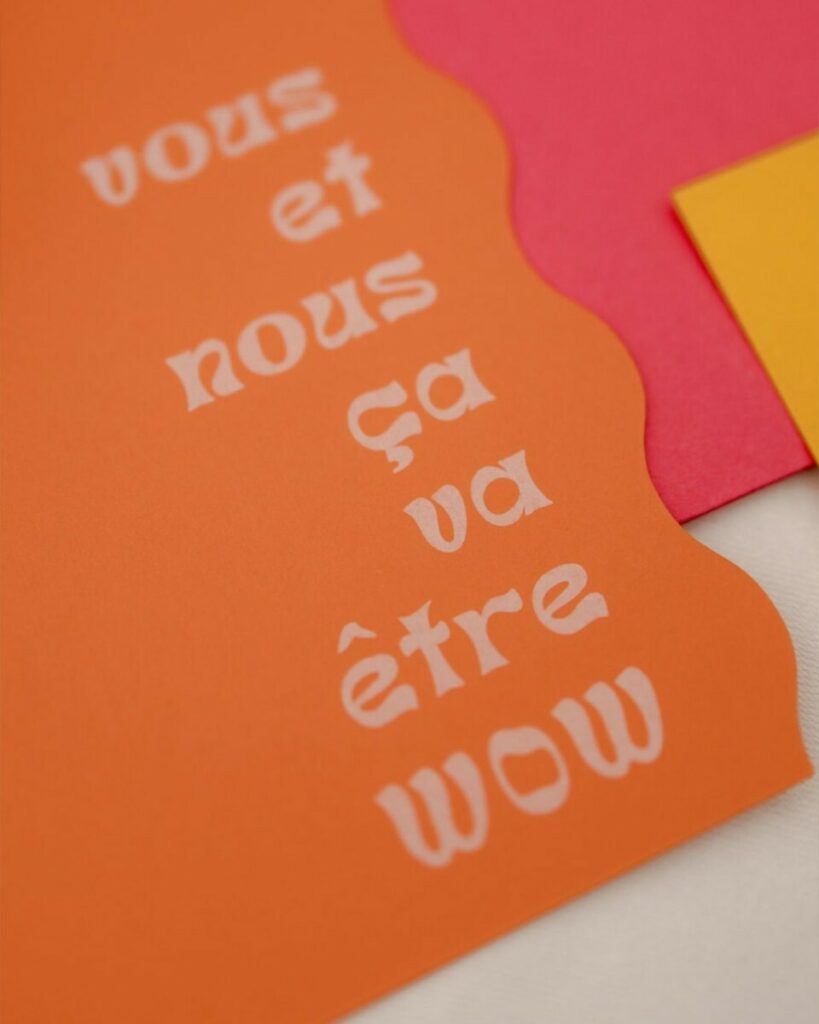 Faire-part de mariage Acidulé – Impression blanche et découpe numérique – Colorplan Mandarin, Citrine, Fushia, Hot Pink 270g