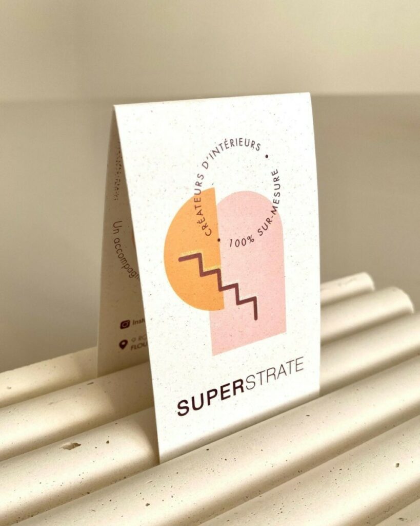 Cartes de visite dépliante pour architecte d’intérieur – Impression numérique – Papier 100% recyclé avec inclusion de fibre de maïs 250g Favini Crush