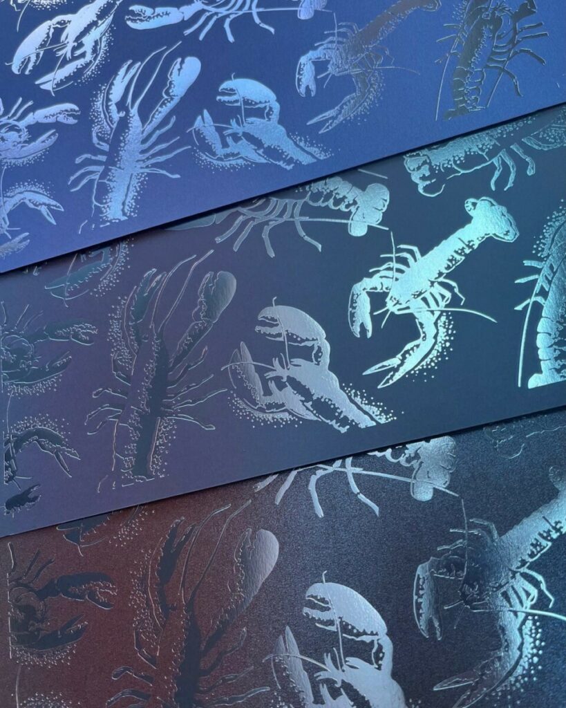 Carnets de notes 100% Upcyclés motif Homard en marquage à chaud bleu – Reliure dos carré collé – Sirio color dark blue 290g