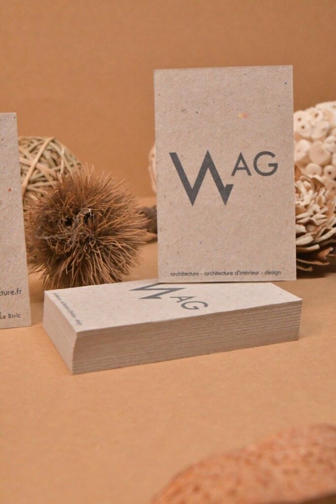 Cartes de visite upcyclées pour architecte de hmonp designer – Impression numérique noir – Carton gris recyclé 500gr/m2