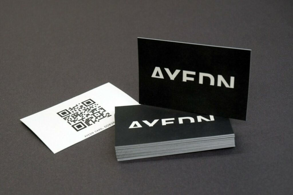 Cartes avec QR et logo – Impression noir et pelliculage mat anti-rayure – couché mat 350g