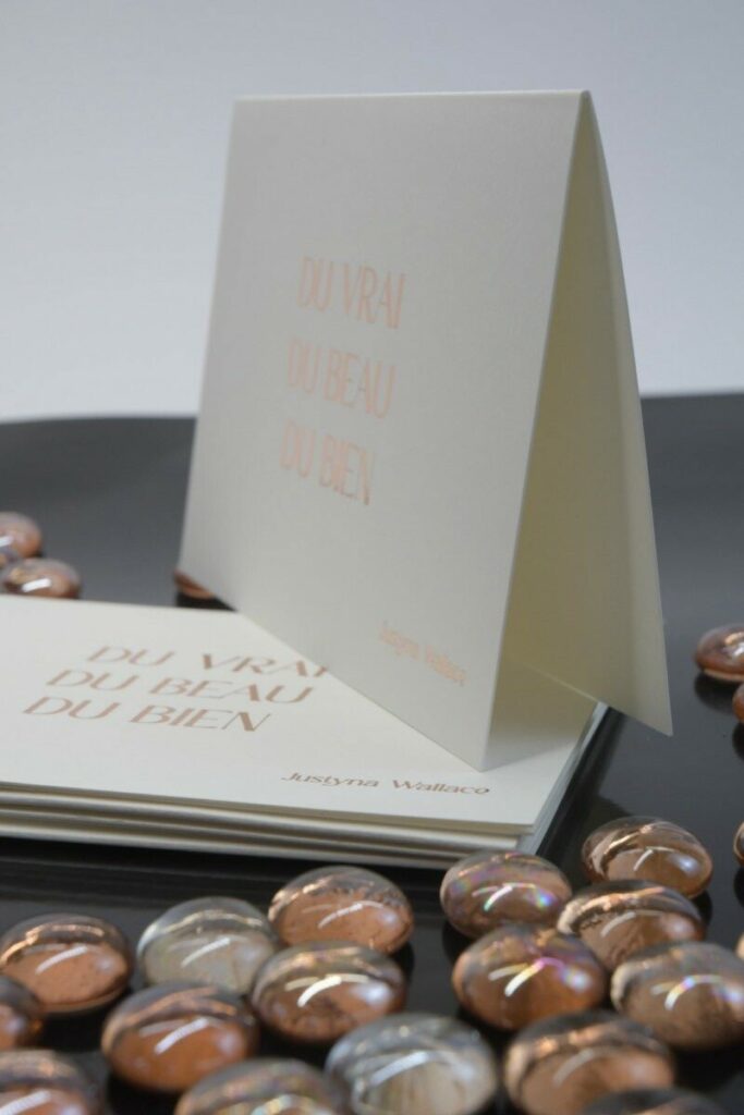 Carte de voeux pliée avec citation en dorure numérique cuivre – Olin ultimate white300g
