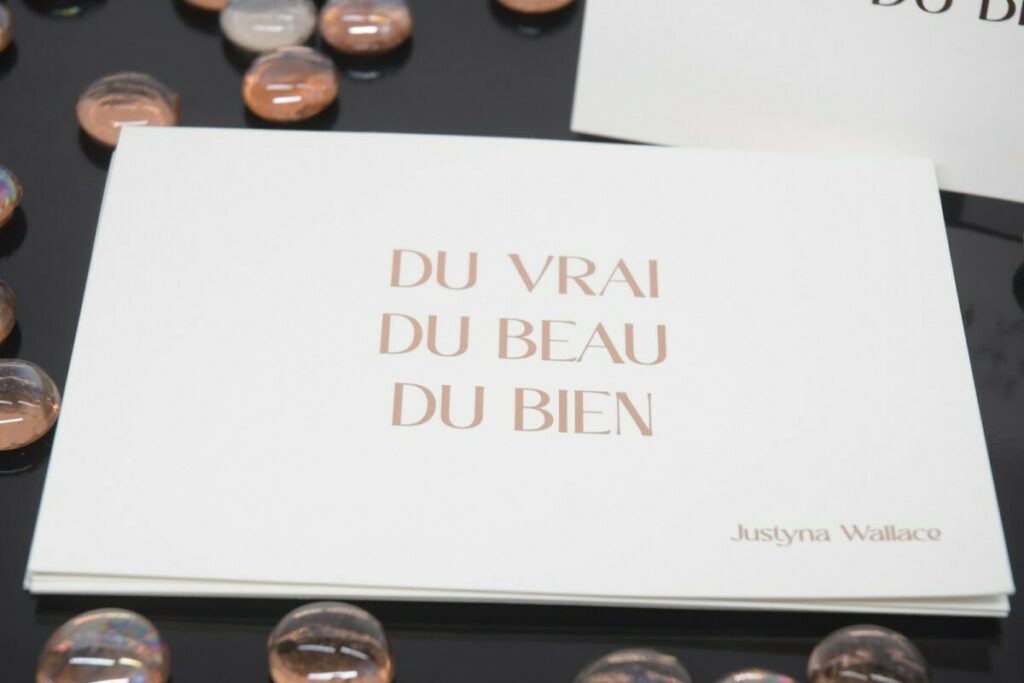 Carte de voeux pliée avec citation en dorure numérique cuivre – Olin ultimate white300g