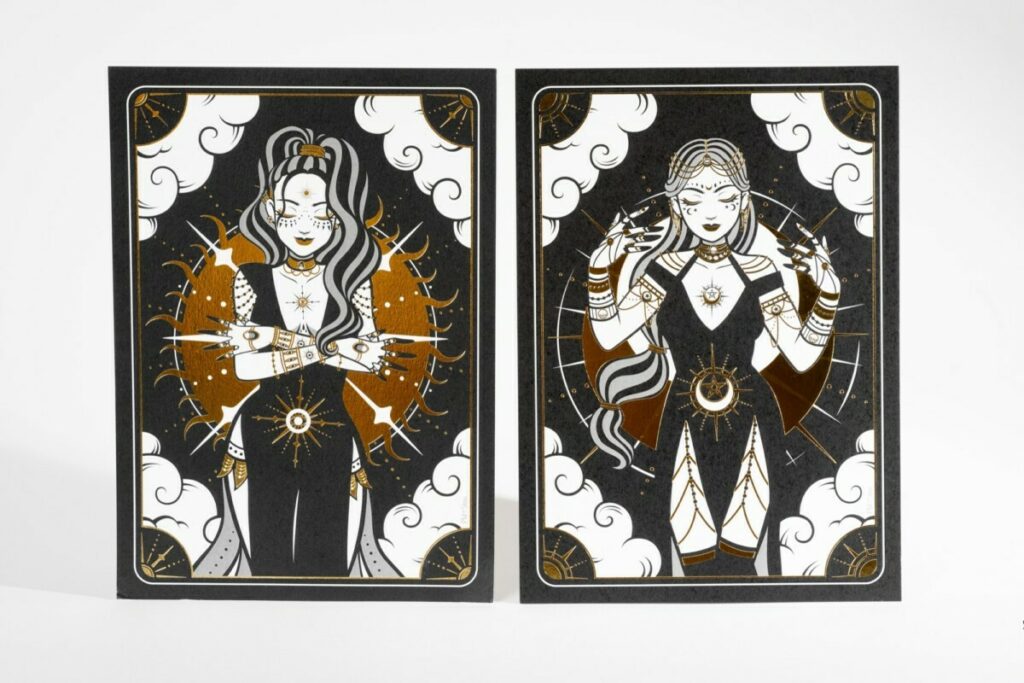 Poster A5 illustratrice fan art Moon and Sun – Noir et marquage à chaud or – old mill premium white 300g