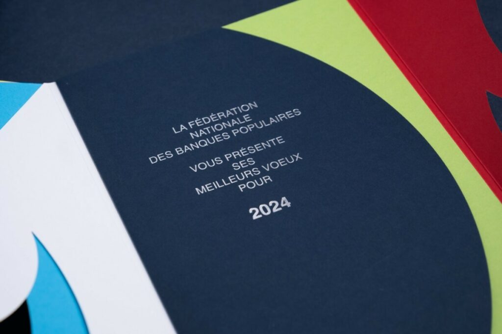 Carte de voeux écrin luxe multicouche avec contre collage et découpe à la forme – Olin Colours Cobalt, Poppy, Sunshine Yellow, California Blue – Marquage à chaud argent brillant