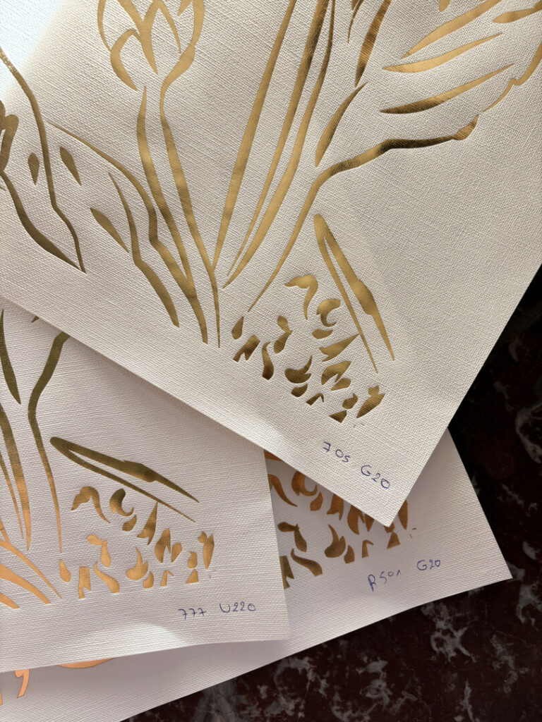 Essais de marquage à chaud grand format sur papier texturé